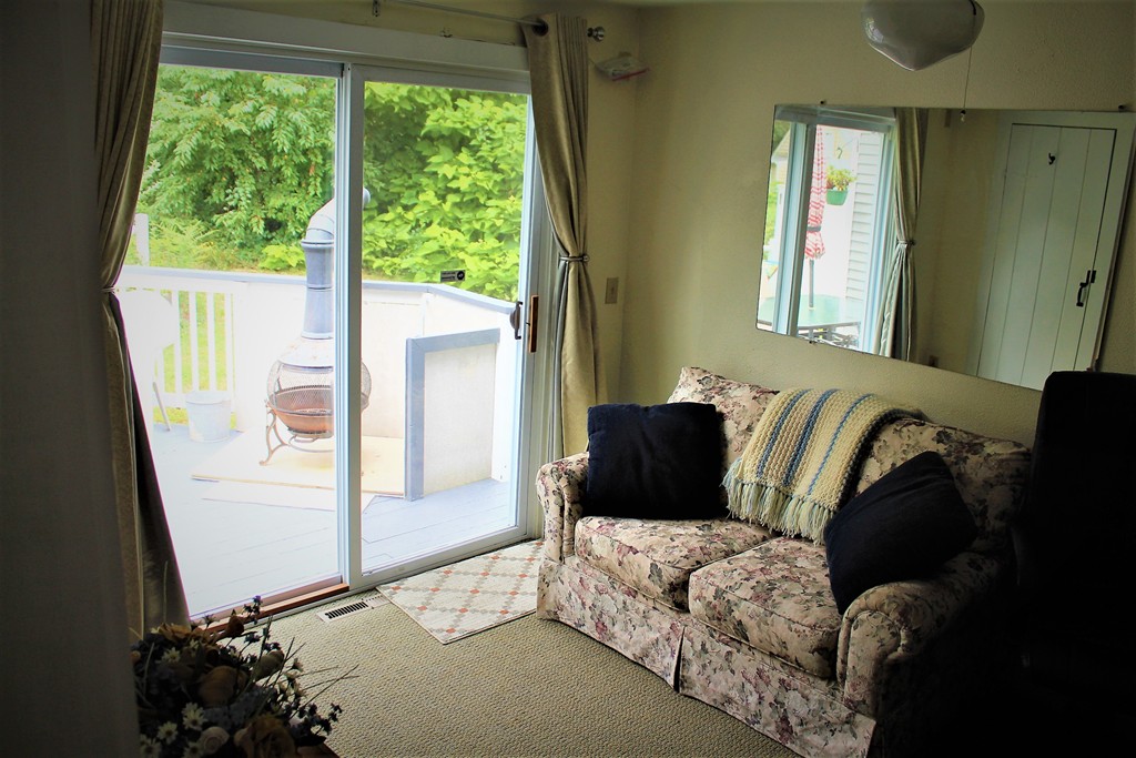 6 Short Neck Road Wareham, MA 02532 - Photo 12 of 17 a living room with furniture and a window