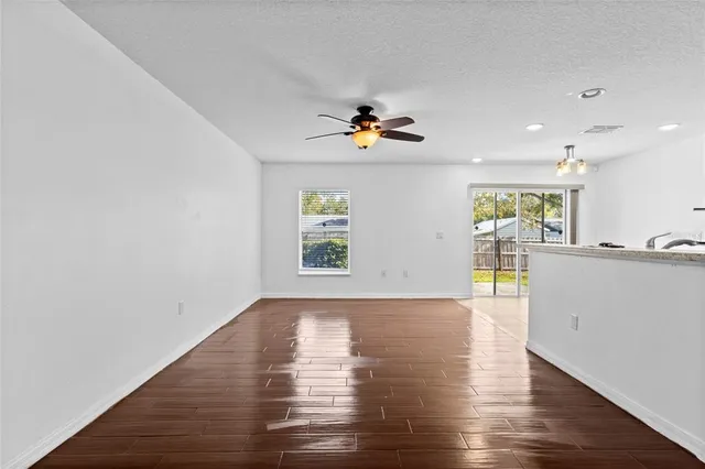 $2,150 | 4431 Ashburn Square Drive, Tampa, FL 33610