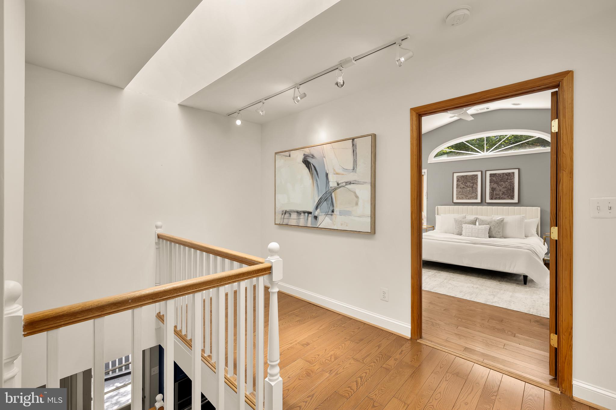 4717 Edgefield Road Bethesda, MD 20814 - Photo 12 of 32