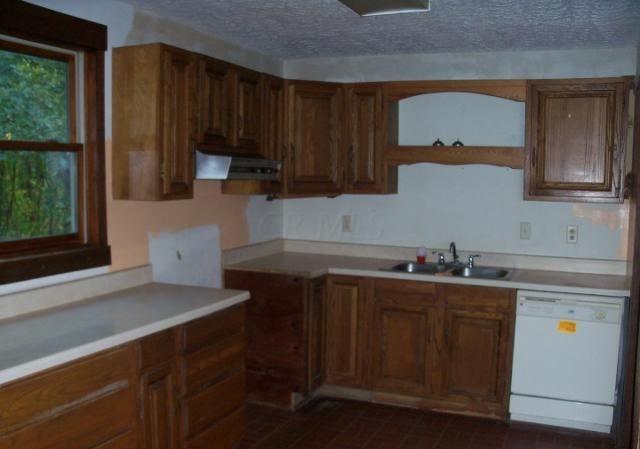 64385 Larrick Ridge Road Cambridge, OH 43725 - Photo 3 of 11