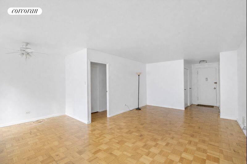 209 East 56th Street, Unit 2K Manhattan, NY 10022 - Photo 3 of 10