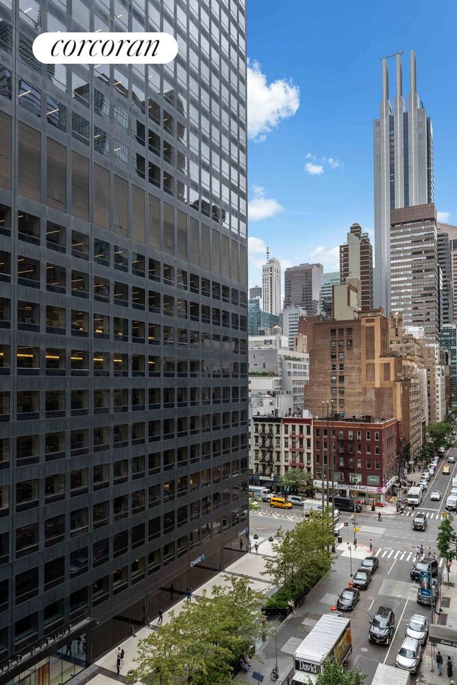 209 East 56th Street, Unit 2K Manhattan, NY 10022 - Photo 8 of 10