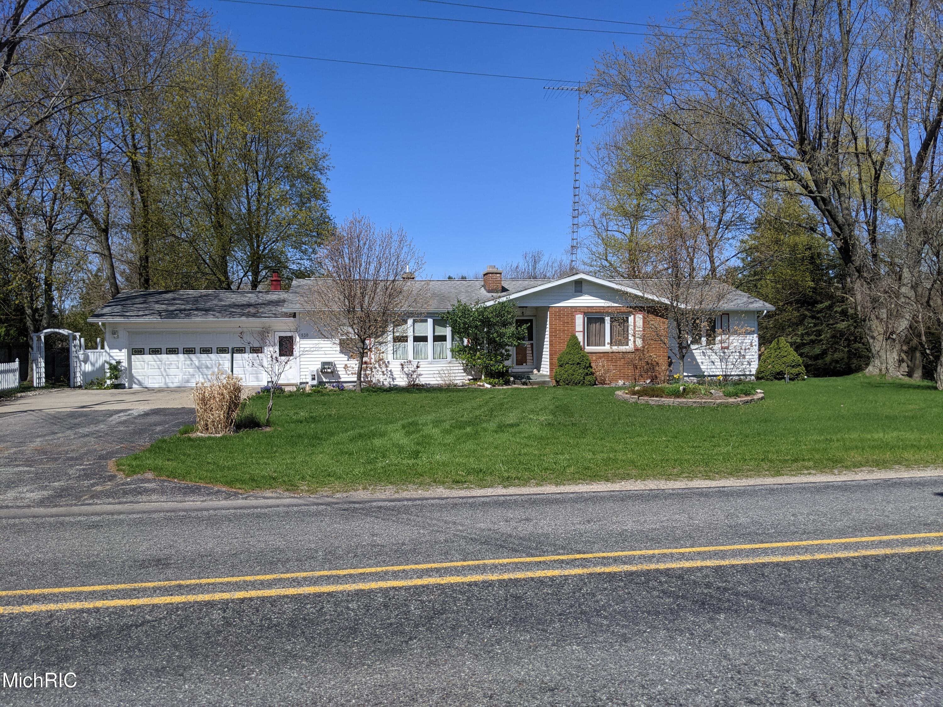 530 East Preuss Road Manistee, MI 49660 - Photo 1 of 59 PXL_20210417_192546984