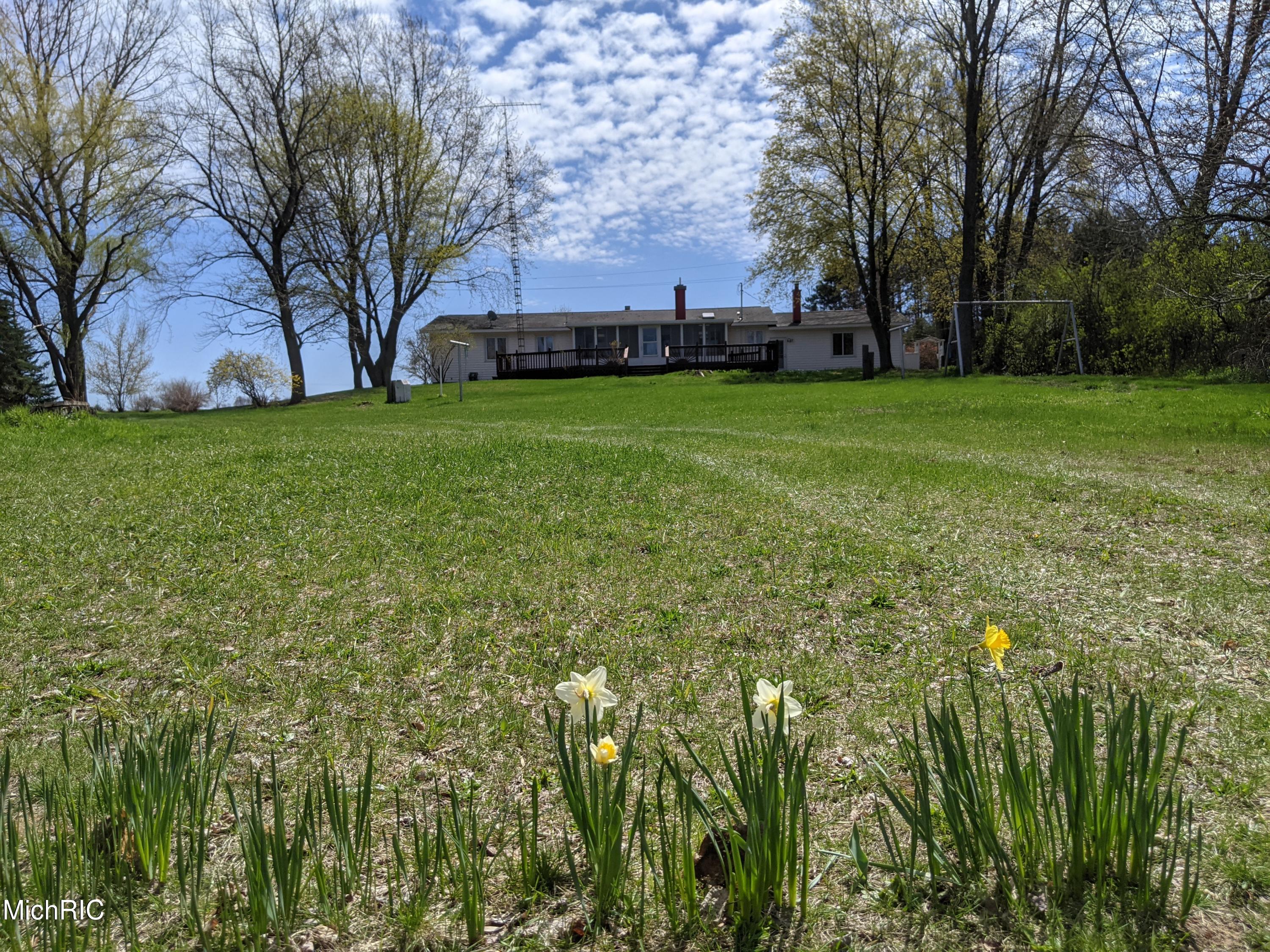 530 East Preuss Road Manistee, MI 49660 - Photo 56 of 59 PXL_20210417_183535804