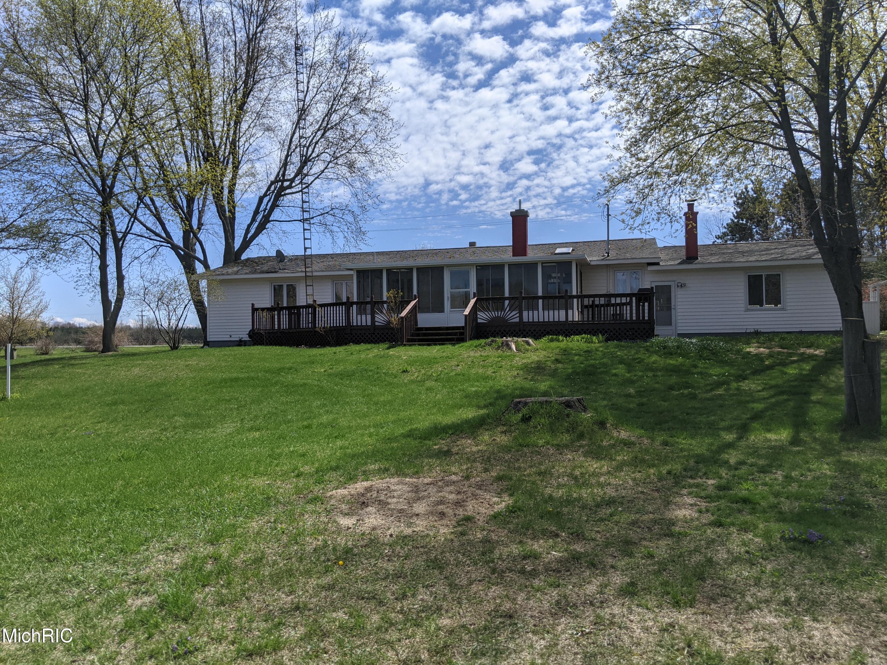 530 East Preuss Road Manistee, MI 49660 - Photo 57 of 59 PXL_20210417_183628105