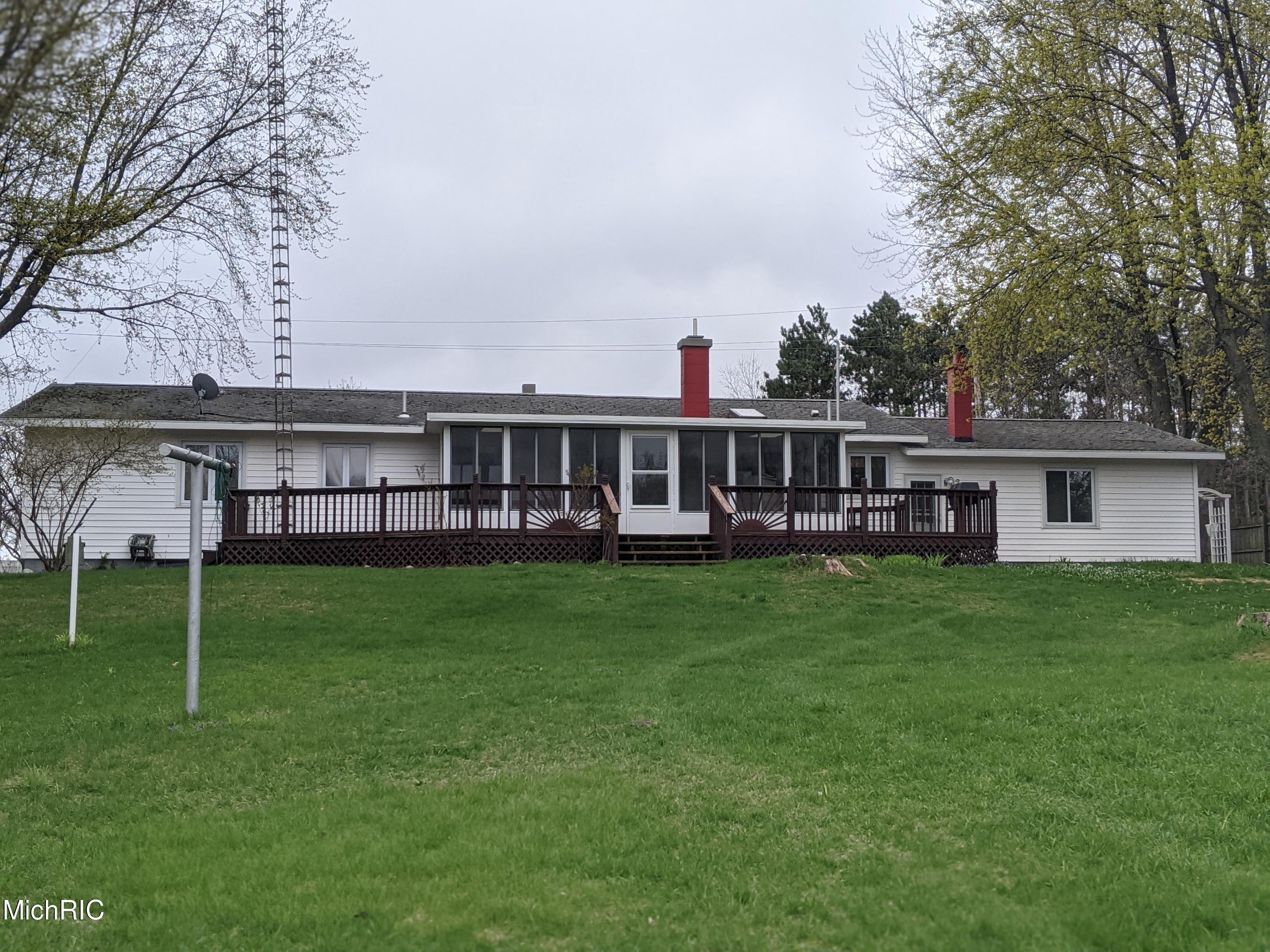 530 East Preuss Road Manistee, MI 49660 - Photo 59 of 59 PXL_20210416_180255808.PORTRAIT