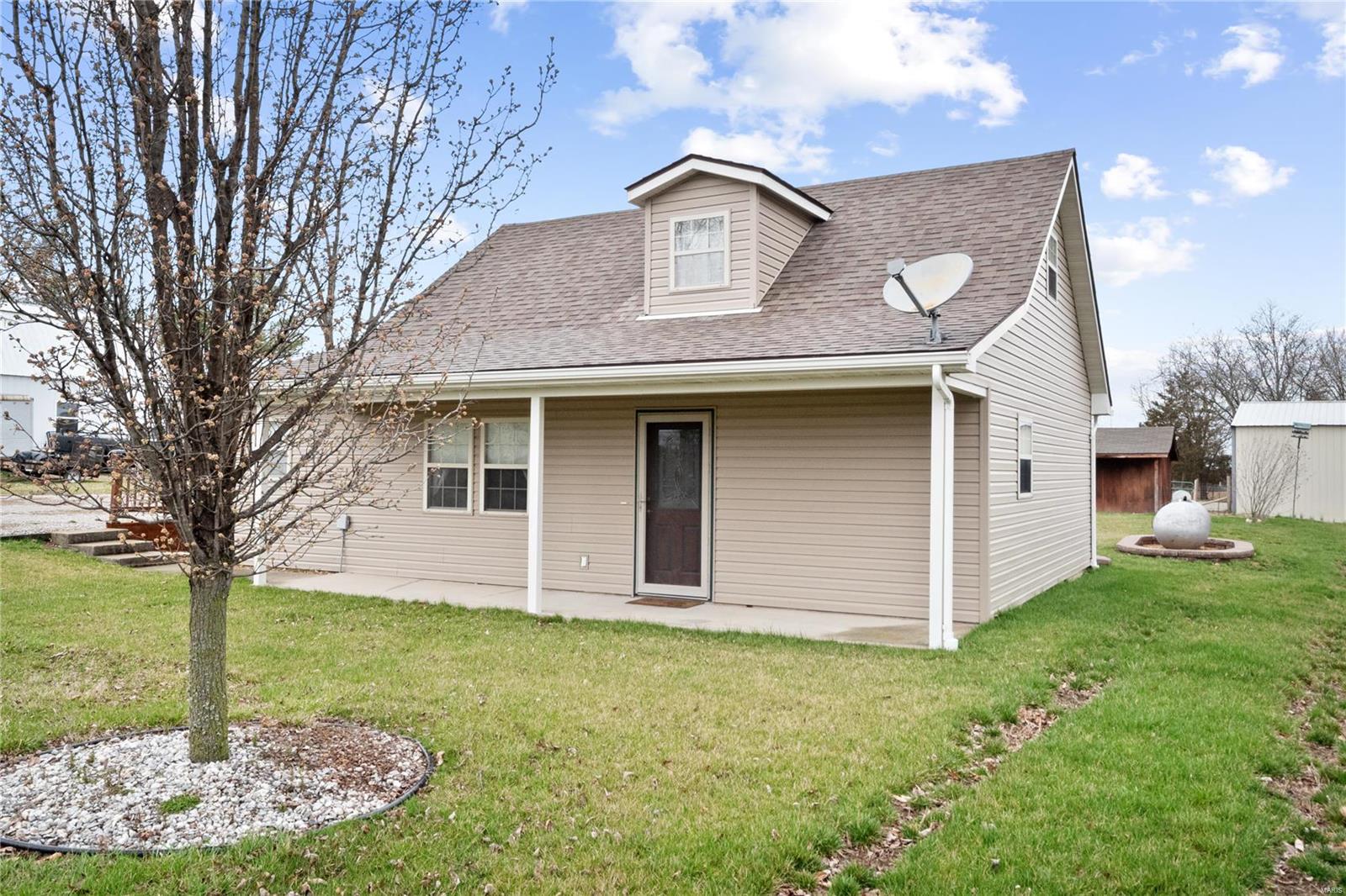 5459 2nd Street Waterloo, IL 62298 - Photo 2 of 30 Gallery Image 2