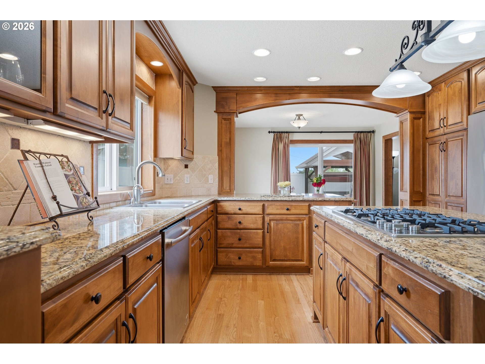 14633 Ehlen Road Northeast Aurora, OR 97002 - Photo 11 of 48 Kitchen