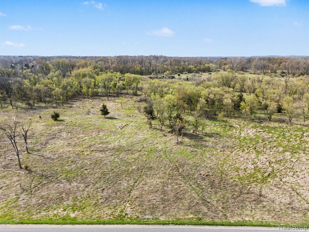 8857 Bath Road Byron, MI 48418 - Photo 13 of 17