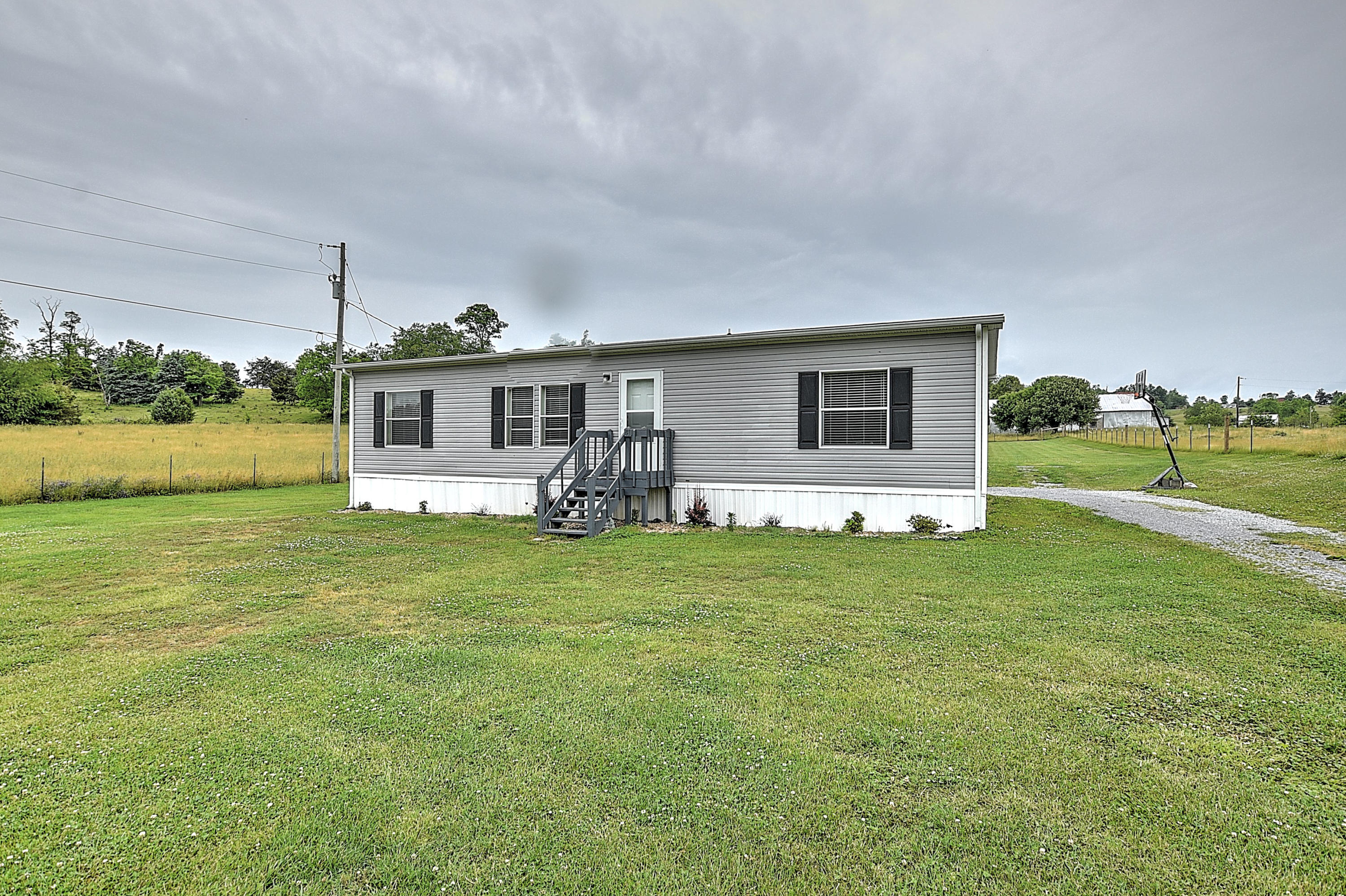411 Pleasant Vale Road Chuckey, TN 37641 - Photo 2 of 35 411 Pleasant Vale-2