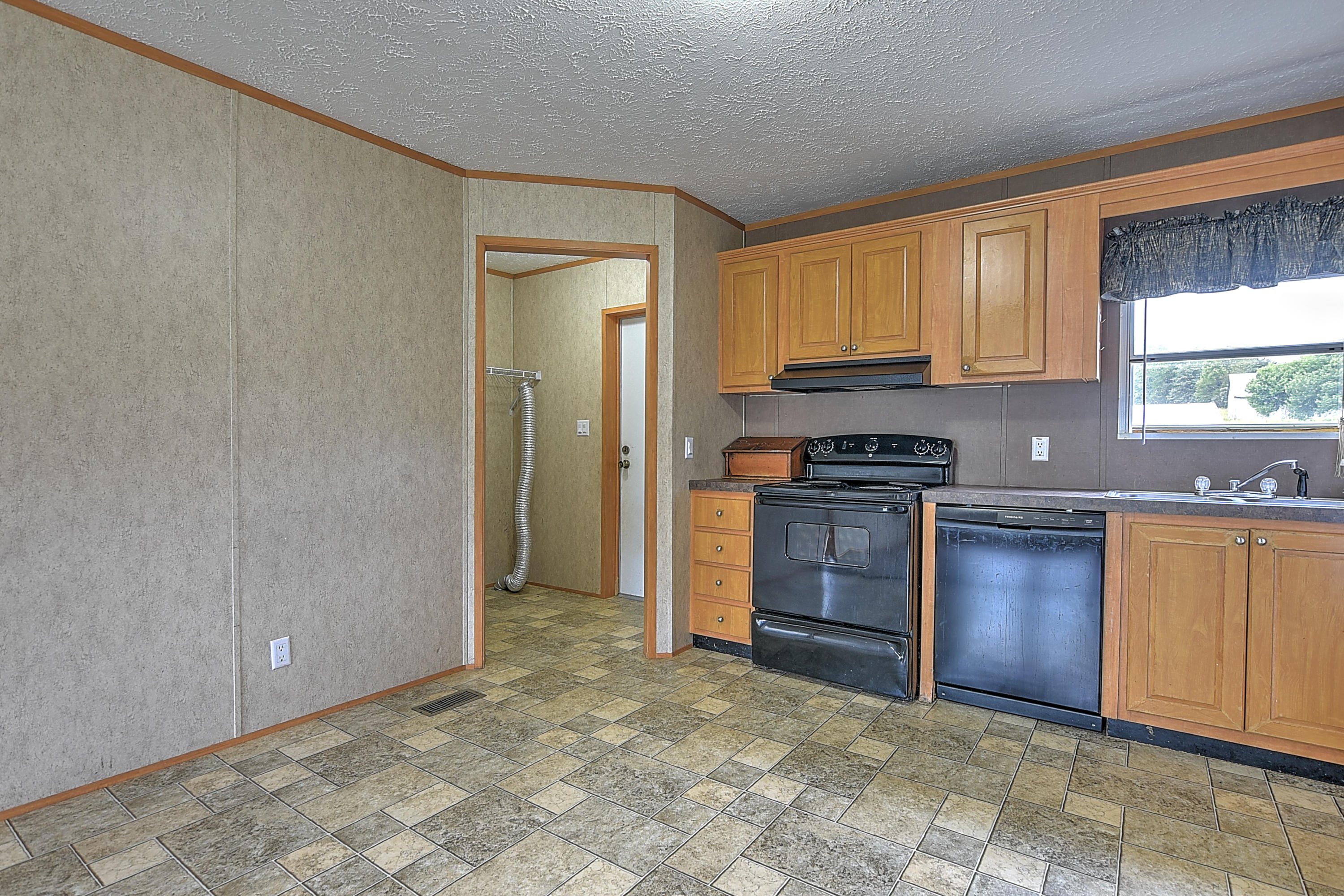 411 Pleasant Vale Road Chuckey, TN 37641 - Photo 9 of 35 411 Pleasant Vale-9