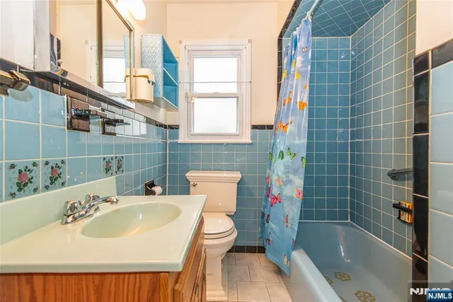 $700,000 | 18 Birch Street, Bloomfield, NJ 07003