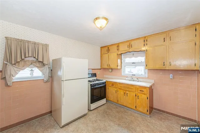 $700,000 | 18 Birch Street, Bloomfield, NJ 07003