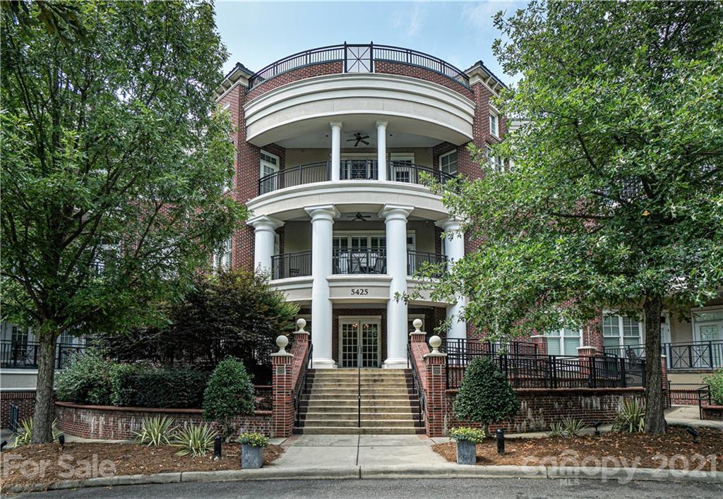 5425 Closeburn Road, Unit 103 Charlotte, NC 28210 - Photo 39 of 39 a front view of a house