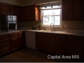 1992 Warson Road Springfield, IL 62704 - Photo 8 of 12