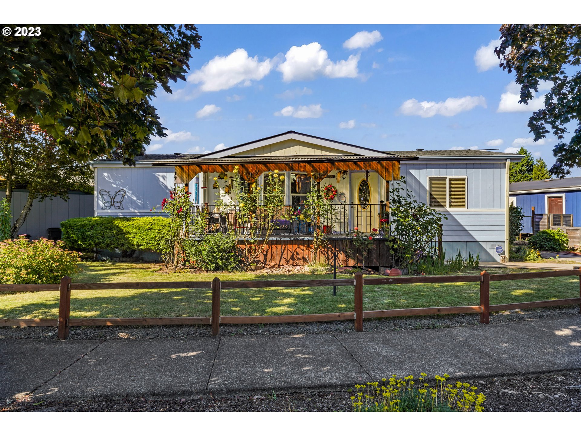 4926 Morely Loop Eugene, OR 97402 - Photo 1 of 34 Gallery Image 1