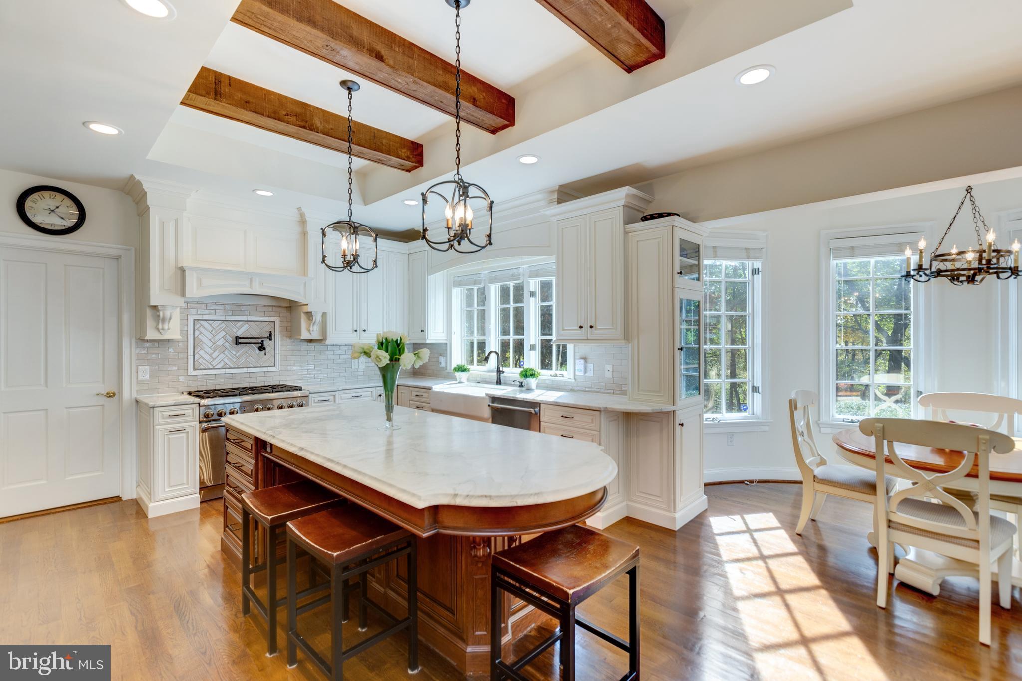 11108 Deville Estates Drive Oakton, VA 22124 - Photo 5 of 47 Beautifully Renovated with High-end Finish