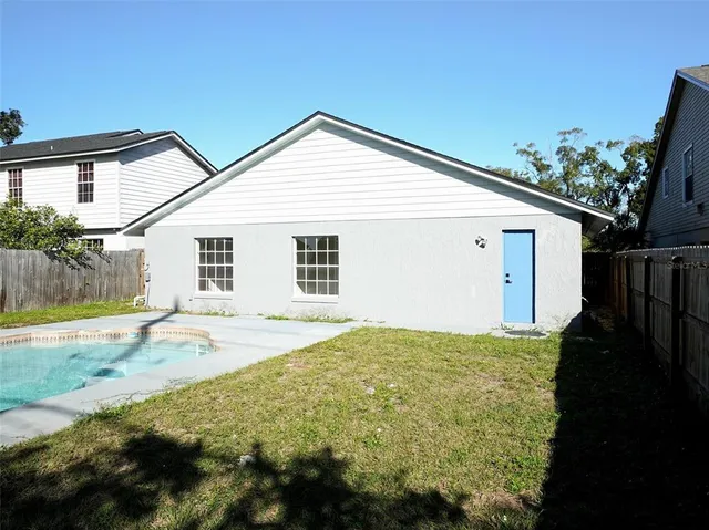 a view of a tennis court