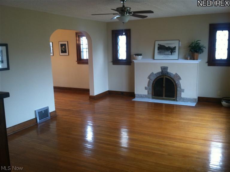 7713 Spring Garden Road Cleveland, OH 44129 - Photo 2 of 22
