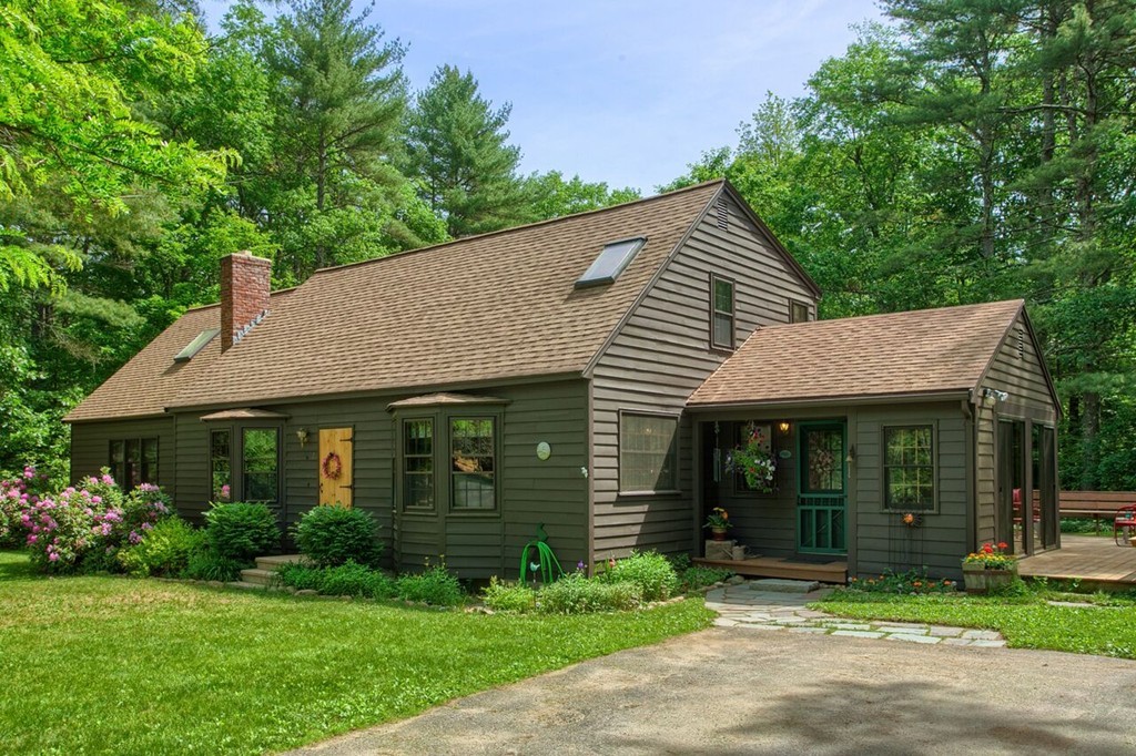 12 Pearl Brook Road Townsend, MA 01474 - Photo 1 of 30 Gallery Image 1