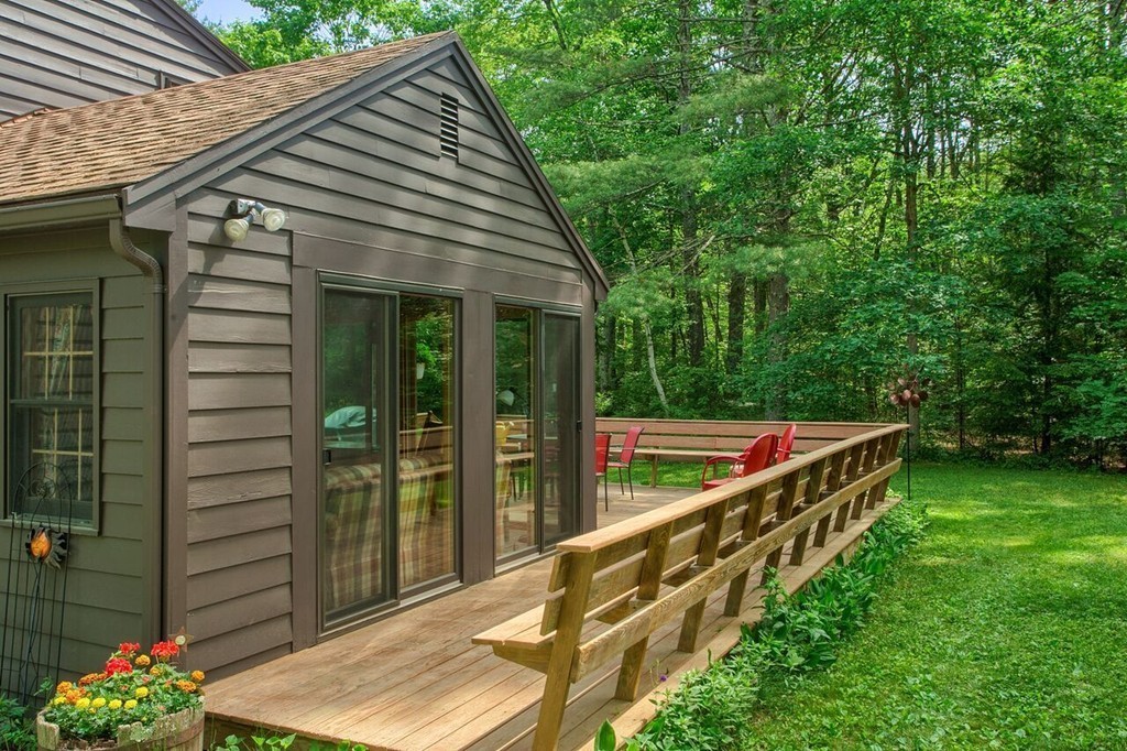 12 Pearl Brook Road Townsend, MA 01474 - Photo 4 of 30 Gallery Image 4