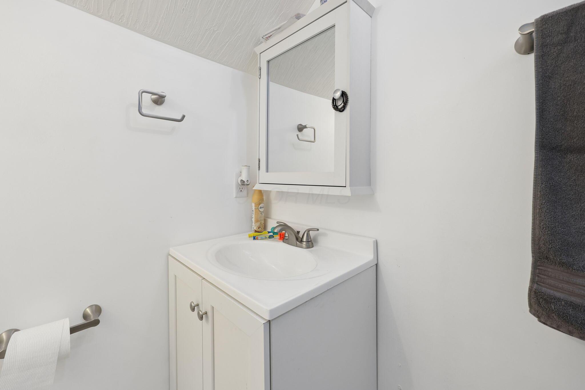1520 Island Road Circleville, OH 43113 - Photo 52 of 99 Bathroom 3-2