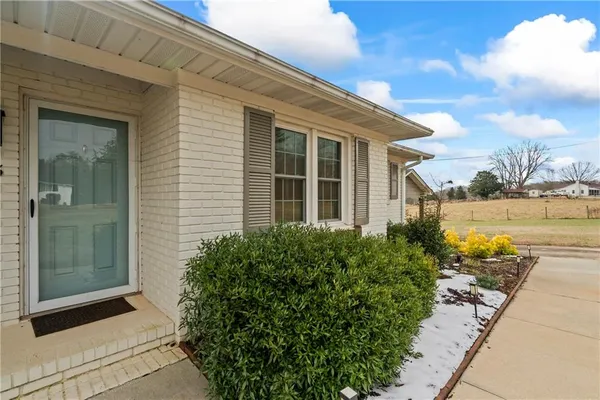 $399,000 | 555 Hubbard Road, Carnesville, GA 30521