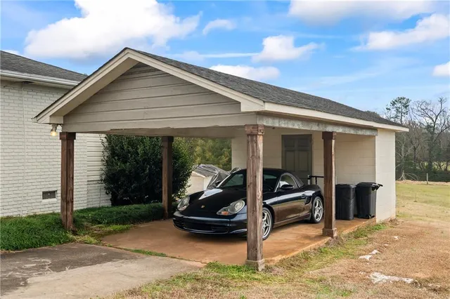 $399,000 | 555 Hubbard Road, Carnesville, GA 30521