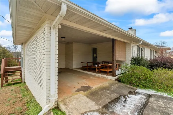 $399,000 | 555 Hubbard Road, Carnesville, GA 30521