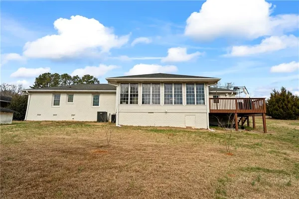 $399,000 | 555 Hubbard Road, Carnesville, GA 30521