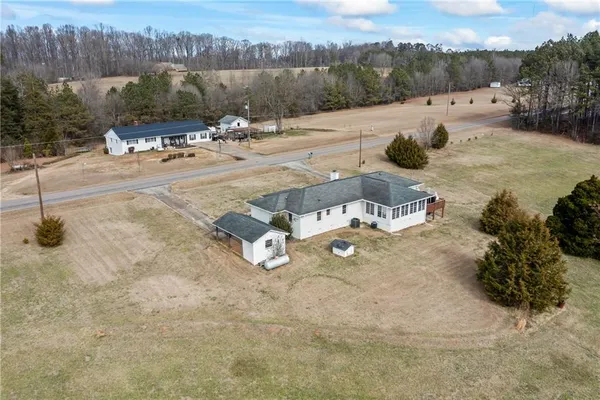 $399,000 | 555 Hubbard Road, Carnesville, GA 30521