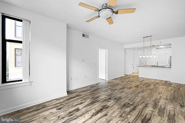 $465,000 | 400 Massachusetts Avenue Northwest, Unit 405, Washington, DC 20001