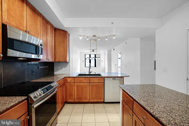 $465,000 | 400 Massachusetts Avenue Northwest, Unit 405, Washington, DC 20001