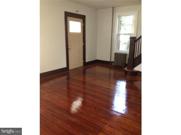 627 Ridge Road Monmouth Junction, NJ 08852 - Photo 2 of 12 Living Room