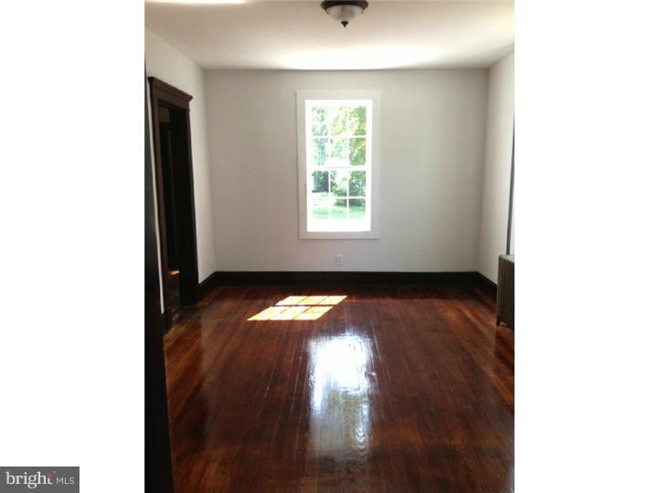 627 Ridge Road Monmouth Junction, NJ 08852 - Photo 3 of 12 Dining Room
