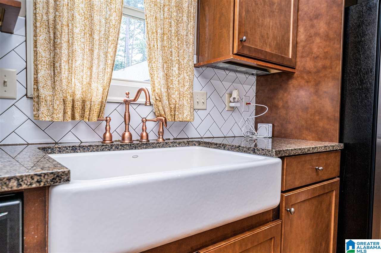 303 Kilkerran Lane Pelham, AL 35124 - Photo 11 of 48