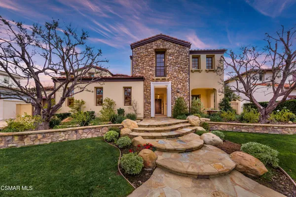 The Oaks of Calabasas | Community Guide | The Berson Group