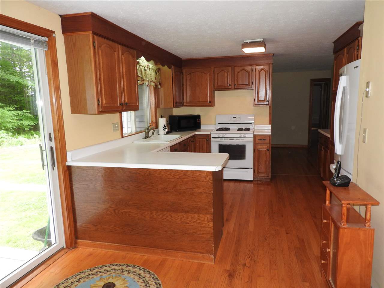 122 Davison Road Henniker, NH 03242 - Photo 3 of 23 Gallery Image 3