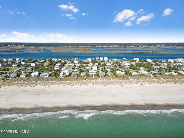 $2,050,000 | 408 South Anderson Boulevard, Topsail Beach, NC 28445
