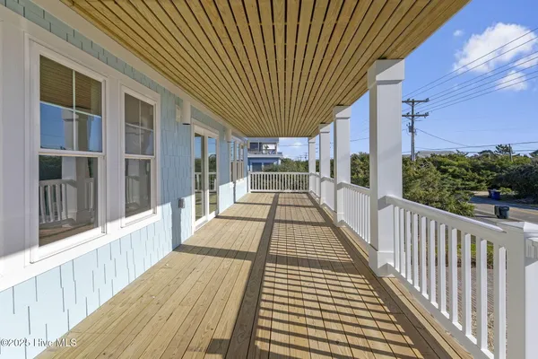 $2,050,000 | 408 South Anderson Boulevard, Topsail Beach, NC 28445
