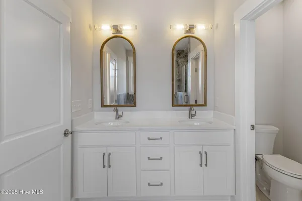 $2,050,000 | 408 South Anderson Boulevard, Topsail Beach, NC 28445