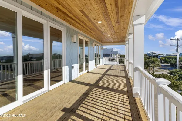 $2,050,000 | 408 South Anderson Boulevard, Topsail Beach, NC 28445