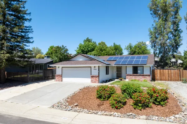 $399,000 | 1005 Grouse Drive, Redding, CA 96003
