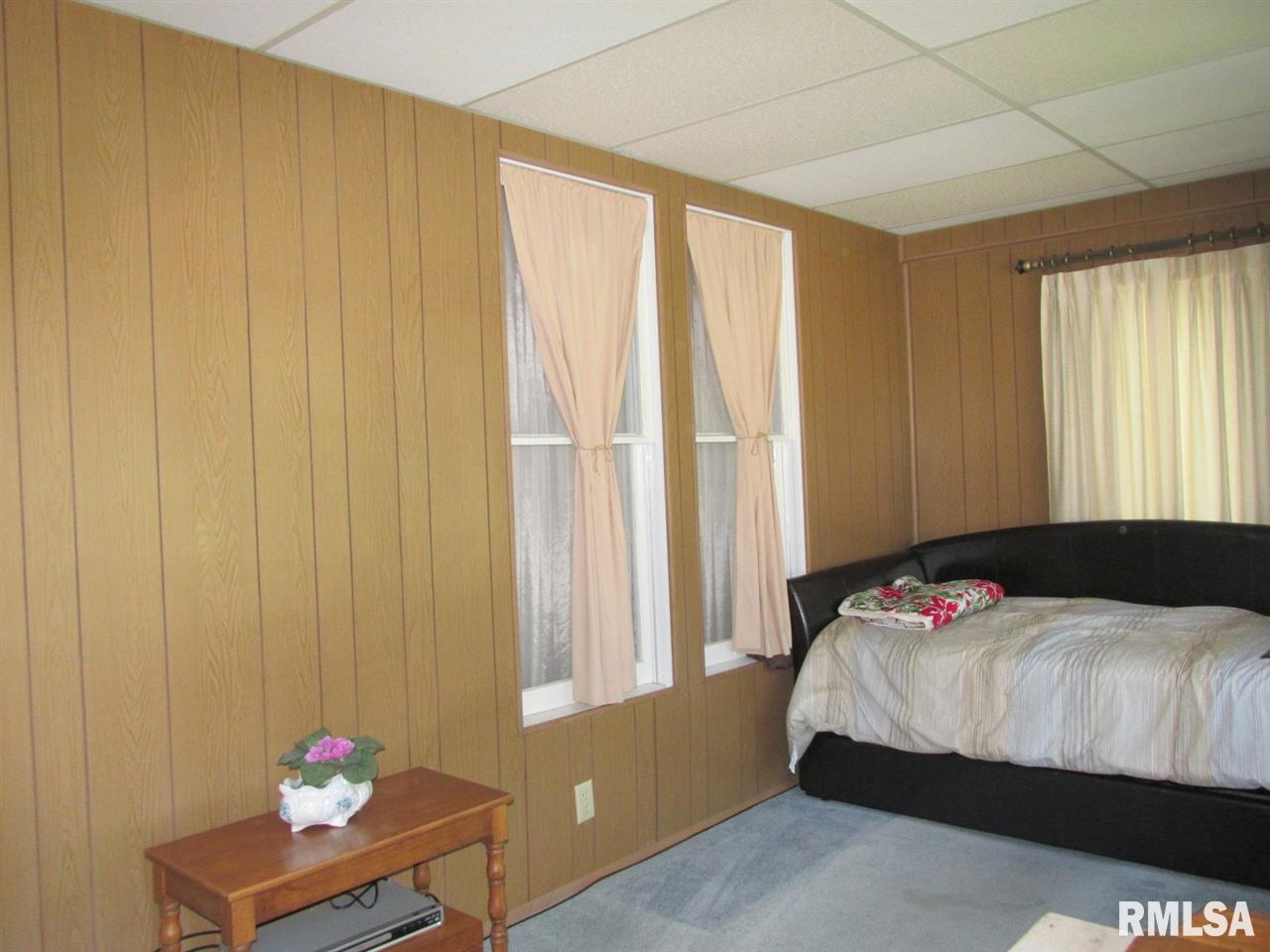 1102 25th Street Moline, IL 61265 - Photo 12 of 23 Gallery Image 12