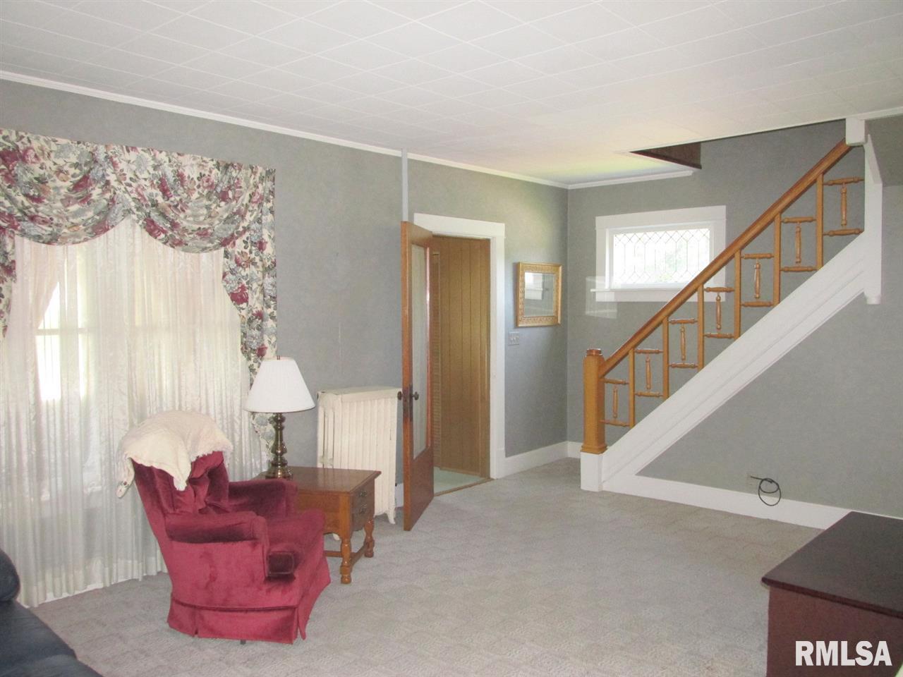 1102 25th Street Moline, IL 61265 - Photo 4 of 23 Gallery Image 4