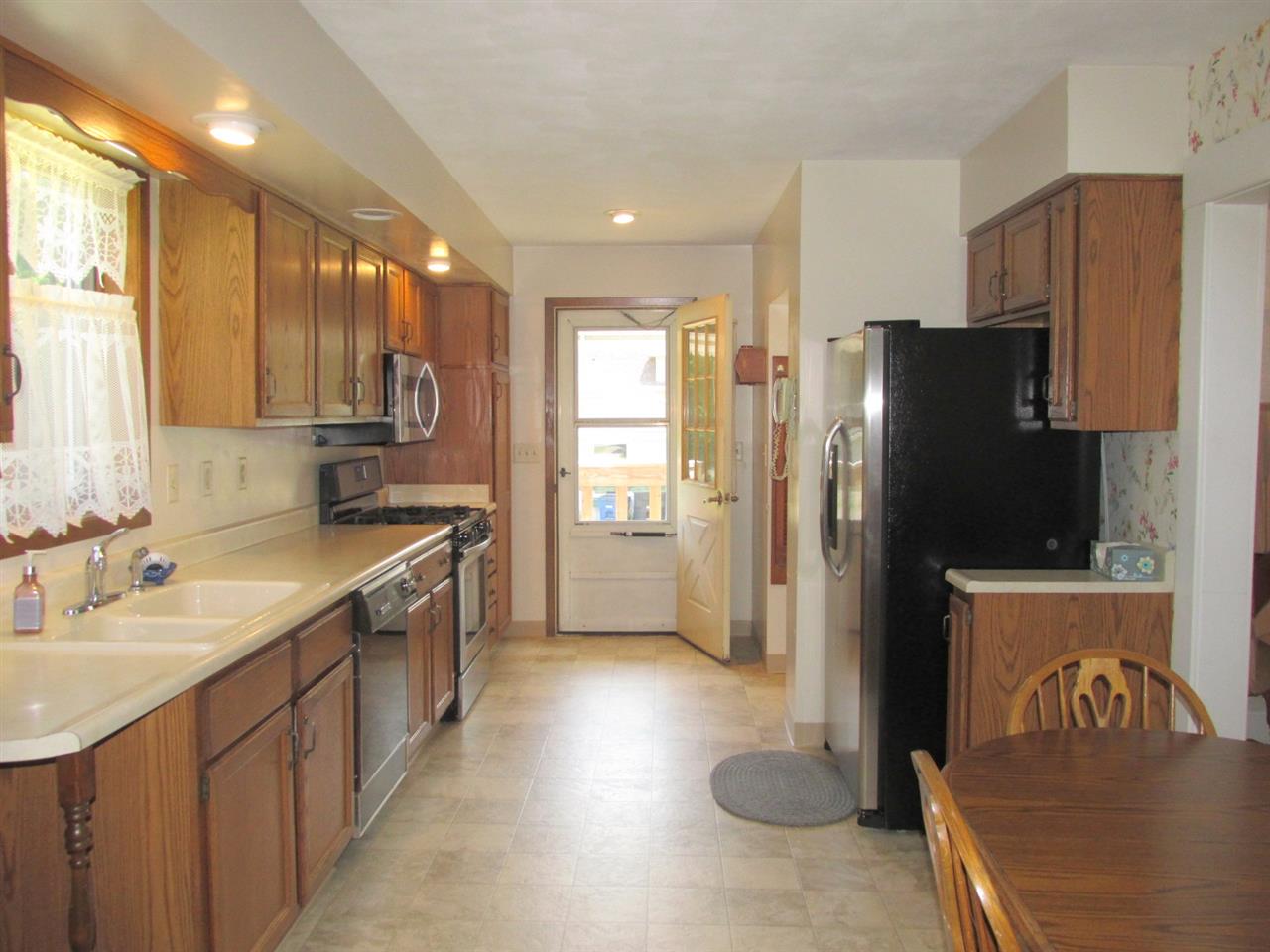 1102 25th Street Moline, IL 61265 - Photo 6 of 23 Gallery Image 6