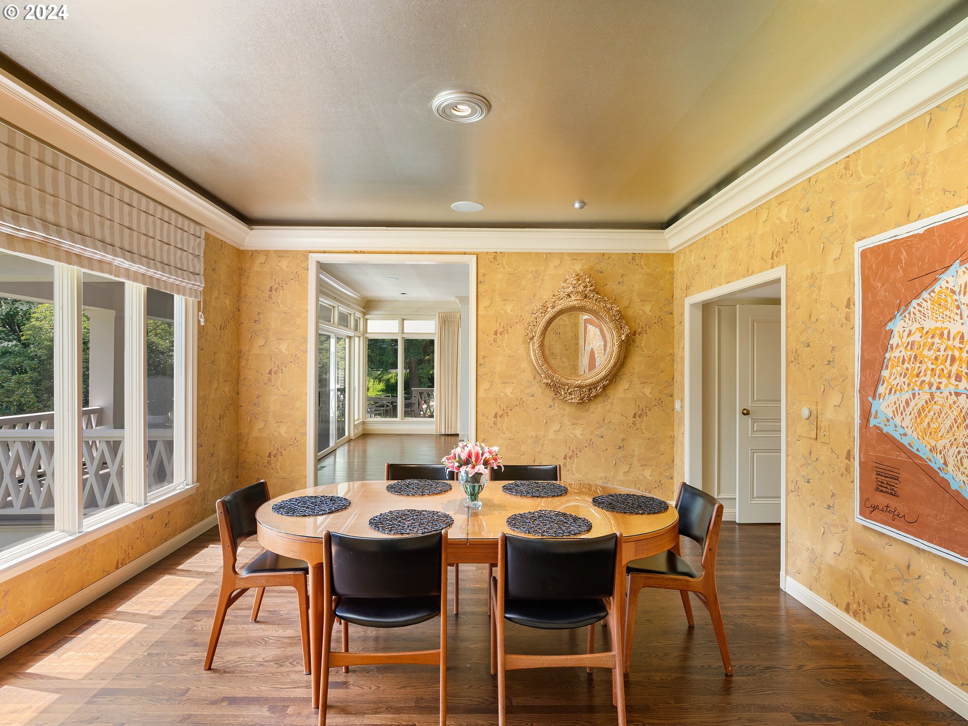 1386 South Military Road Portland, OR 97219 - Photo 4 of 48 Gallery Image 4