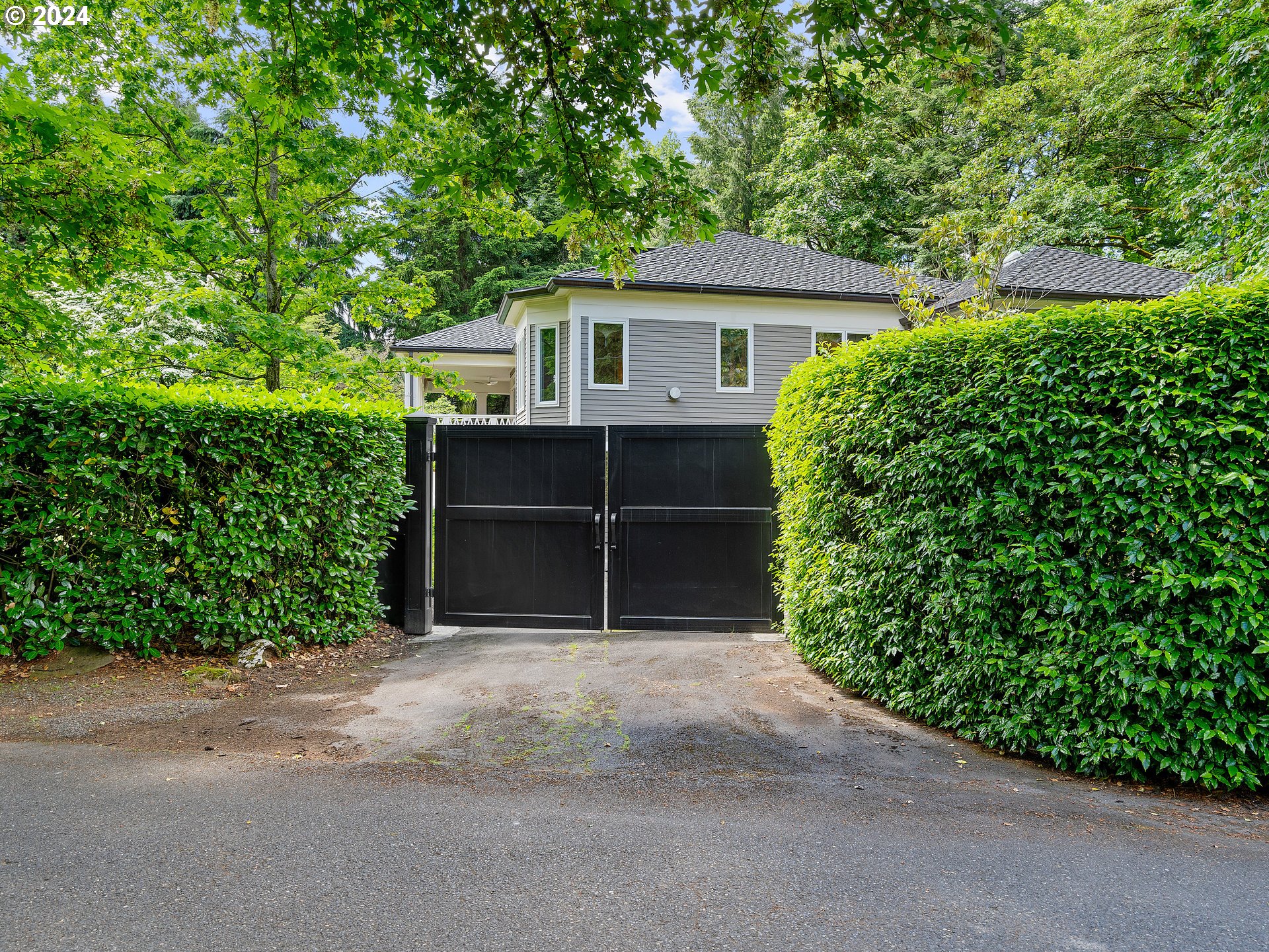 1386 South Military Road Portland, OR 97219 - Photo 46 of 48 Gallery Image 46