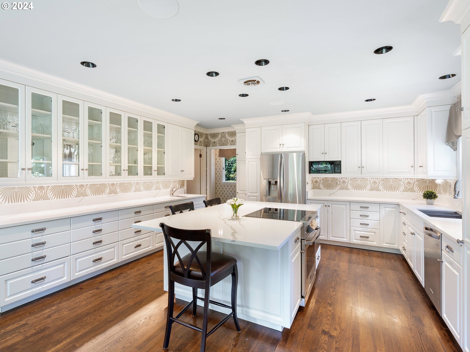 1386 South Military Road Portland, OR 97219 - Photo 7 of 48 Gallery Image 7