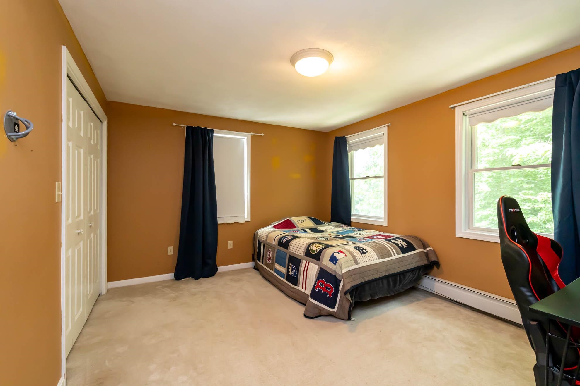 138 Londonderry Road Windham, NH 03087 - Photo 18 of 40